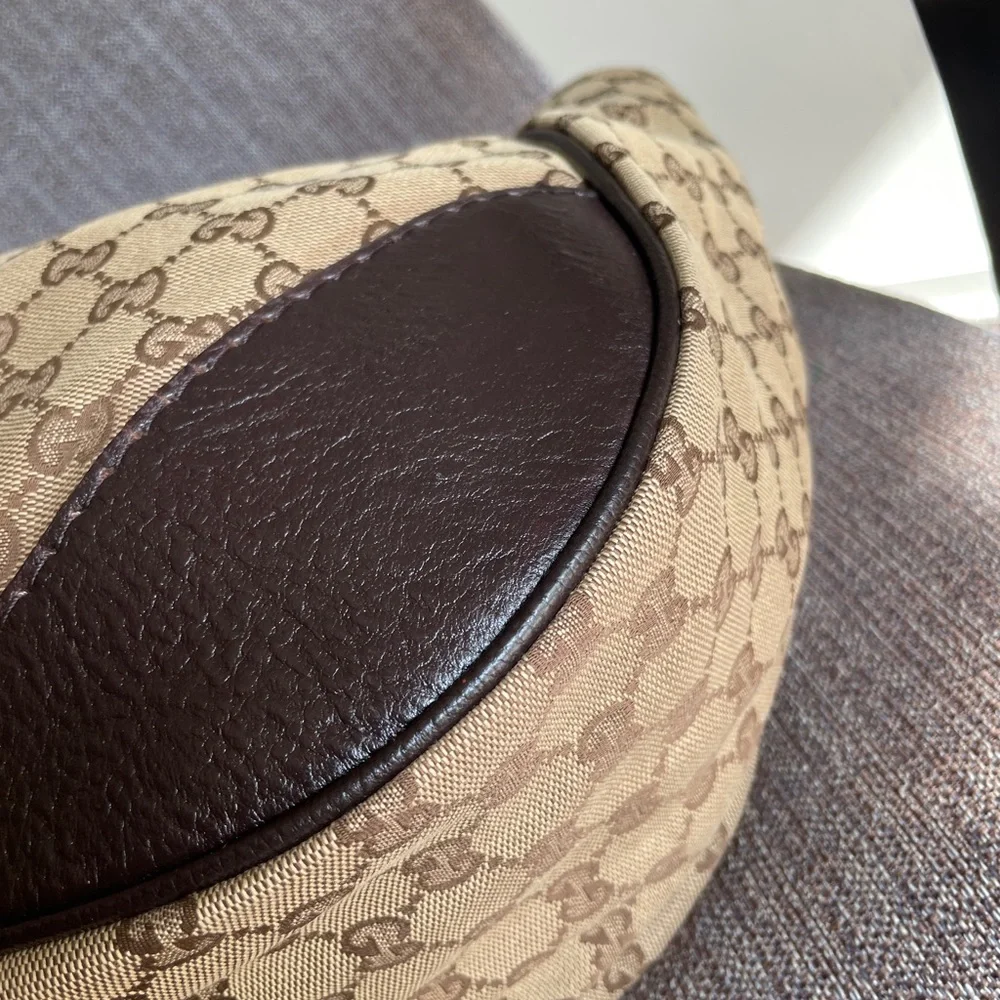 Authentic Gucci bag - Picture 10 of 16